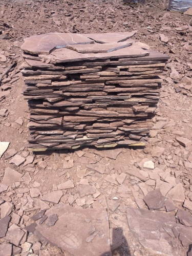 Плитняк лемезит бордовый для цоколя 1,5-2 см купить в Волгоградской области