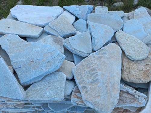 Купить зелёный галтованный златолит