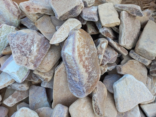 Златолит жёлтый, жёлто-зелёный глыбки и валуны для ланшафтного дизайна купить в Волгоградской области