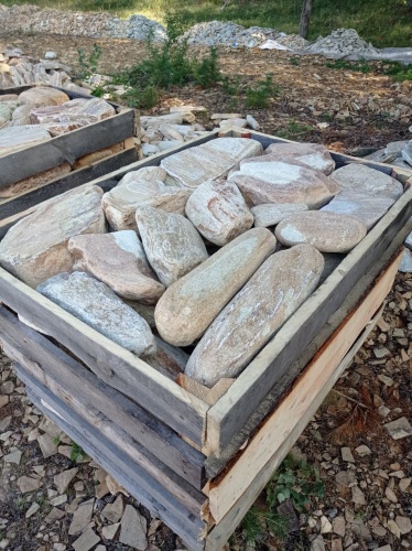 Златолит жёлтый, жёлто-зелёный глыбки и валуны для ланшафтного дизайна купить в Волгоградской области