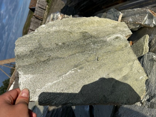 Плитняк златолит зелёный для цоколя, отмостки купить в Волгоградской области