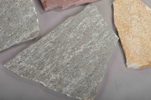 Плитняк златолит Уральский для цоколя, отмостки купить в Волгоградской области