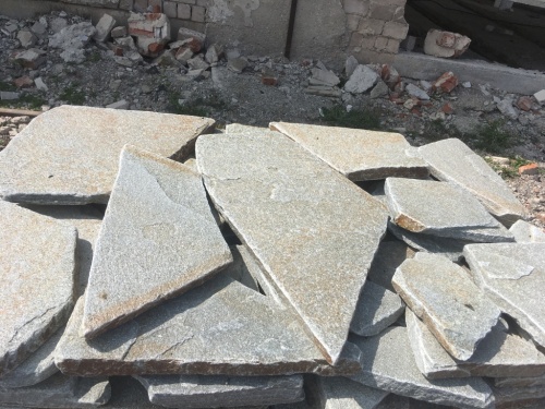 Златолит серебристый галтованный для лестниц купить в Волгоградской области