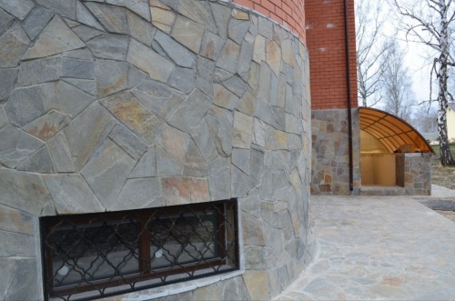 Плитняк златолит Уральский для цоколя, отмостки купить в Волгоградской области